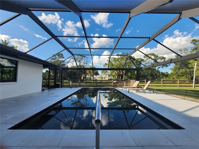 Photo - 900 Crestwood Rd House