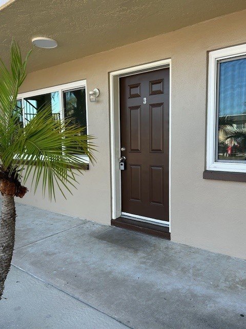 Building Photo - 411 S Nimbus Ave