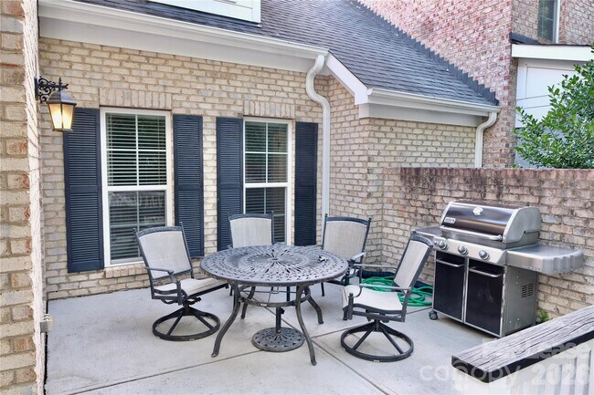 Photo - 10220 Vanguard Pkwy