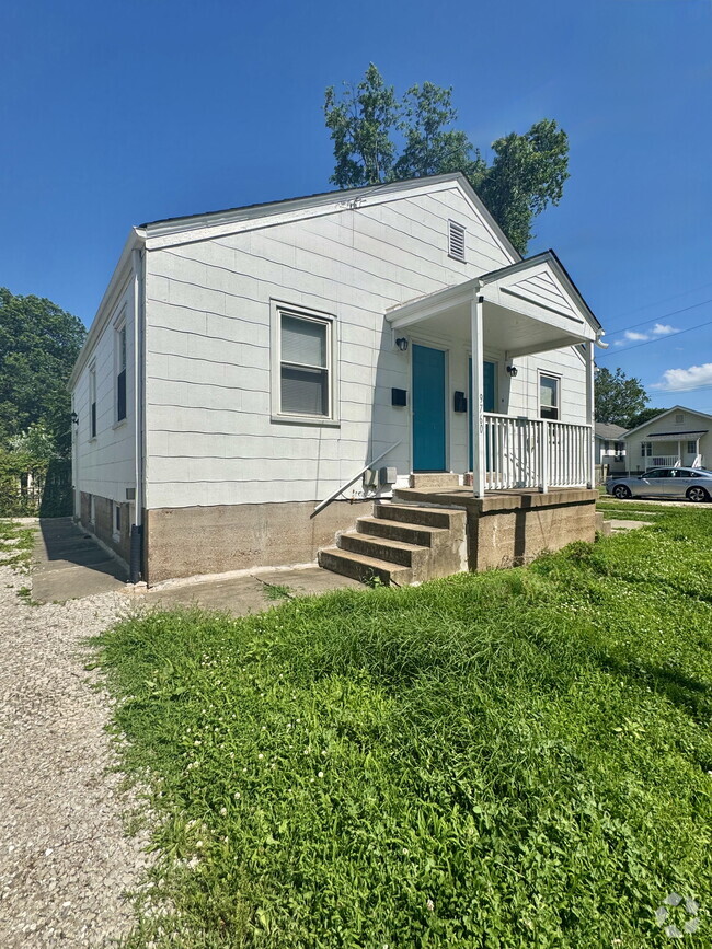 Building Photo - 9760 Clyde Ave Rental