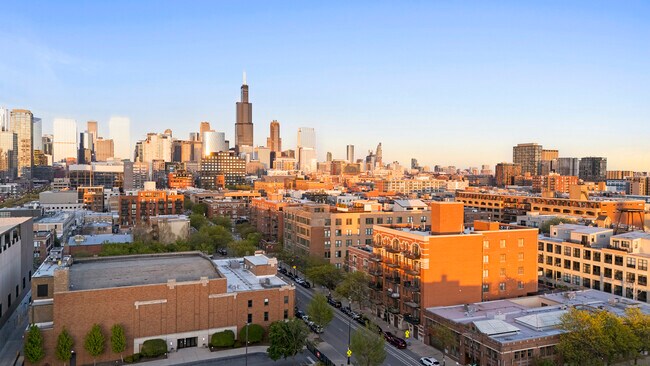 Photo - 1355 W Washington Blvd Unit 4D