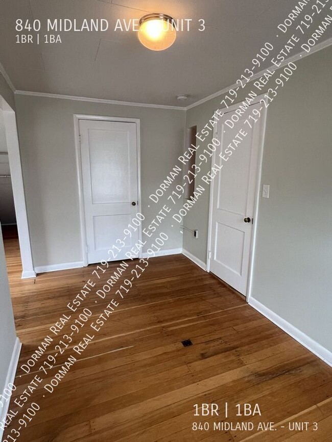 Photo - 840 Midland Ave Unit 3