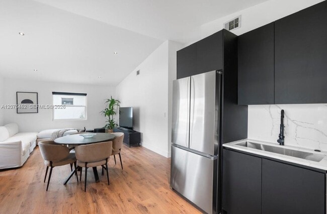 Photo - 309 SE 3rd Ave