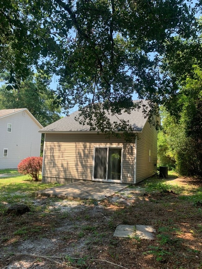 Photo - $500 OFF 1ST MONTH'S RENT! 3 Bedroom 2 Bat...
