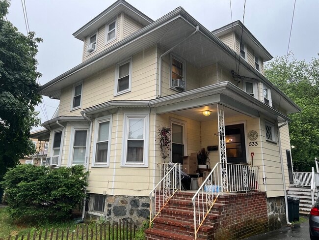 Building Photo - 533-535-535 Main St