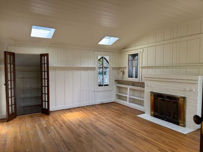 Photo - Adorable Two Bedroom in Pacific Grove! House