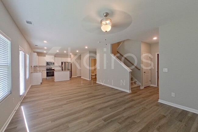 Photo - 163 Williams Ln