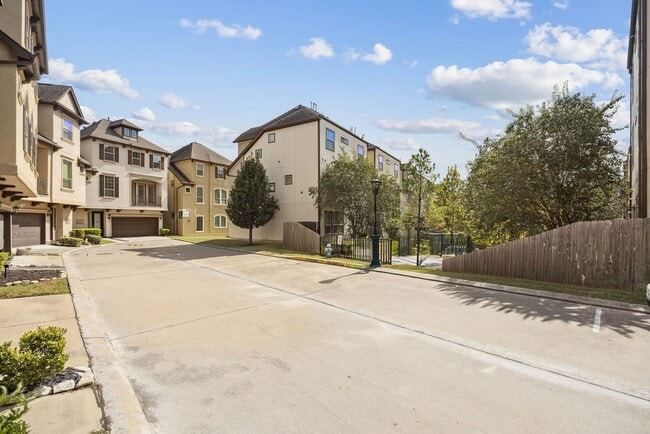 Photo - 12247 Oxford Cres Cir