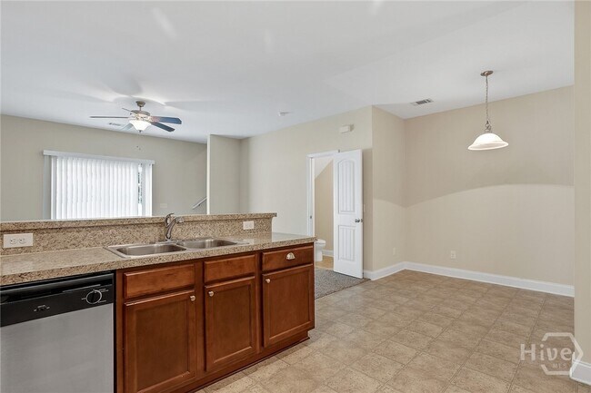 Photo - 190 Canyon Oak Loop