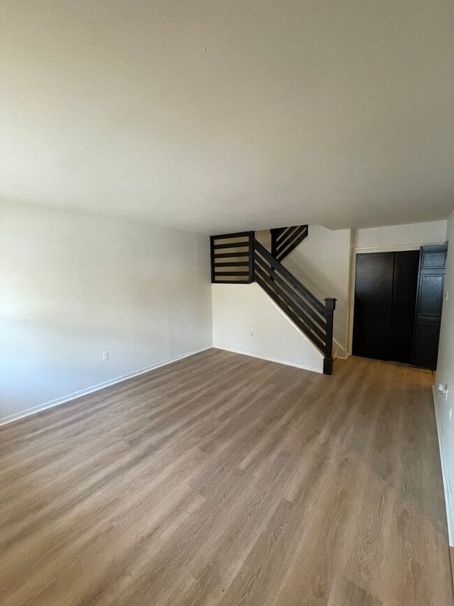 Photo - 2539 Jenkintown Rd Unit 102