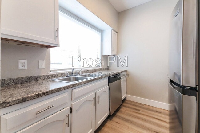 Photo - 14140 Haymeadow Dr Unit 111