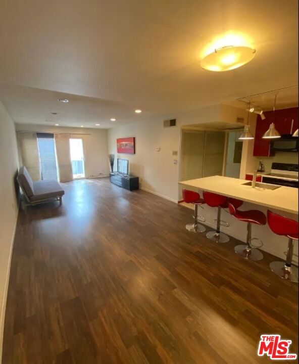 Photo - 5257 Radford Ave Condo Unit 309