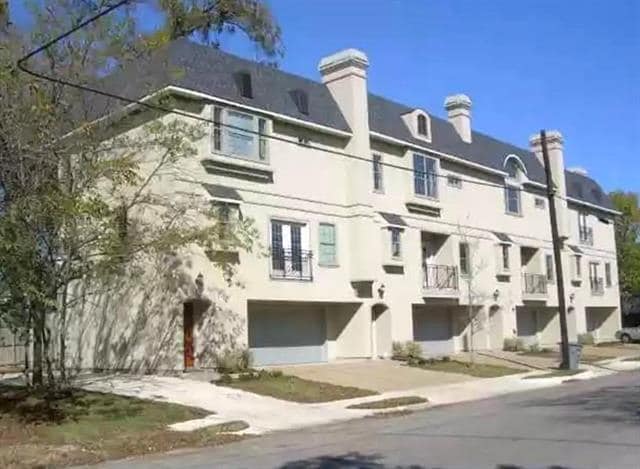 Photo - 2203 N Carroll Ave