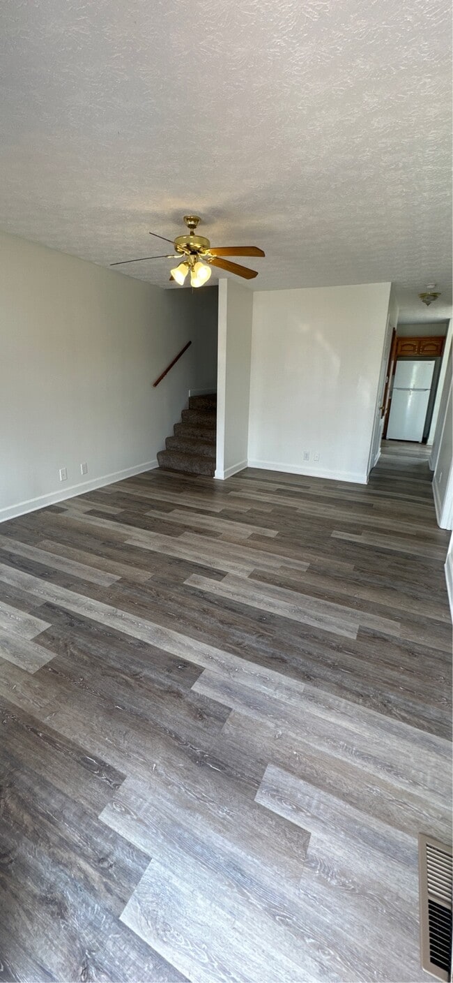 Photo - 103 Mason St