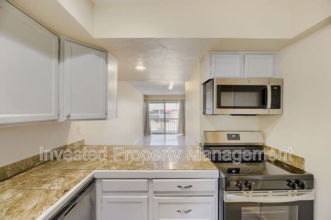 Photo - 262 S Oman Rd