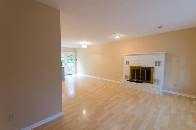 Photo - 4 bedroom, 2.5 bath: Available August 2026!