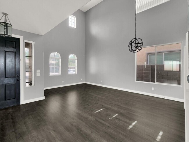 Photo - 3-bedroom, 3-bathroom 2212 home