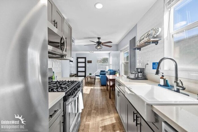 Photo - Modern 2Bdm 1Ba Downstairs Unit in North Park!