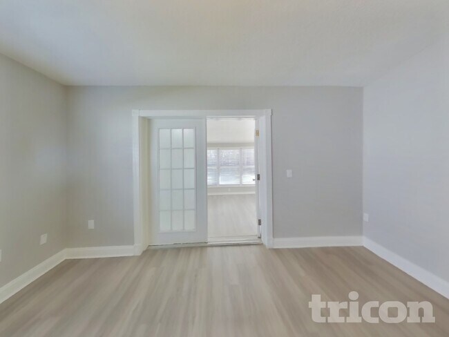 Photo - 1656 Dartmouth Dr