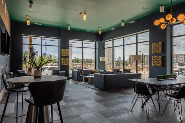 Vestíbulo Sur - The Blakely