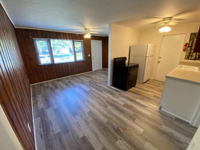 Photo - 1934 Edison Ave