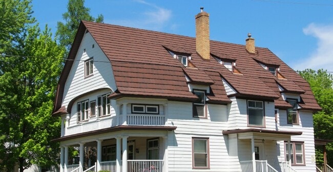 Building Photo - 1329 State St Unit 1329 State St #4