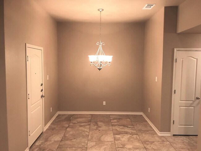 Photo - Beautiful 2 bed/2 bath near Fort Hood near Clear Creek in Killeen!