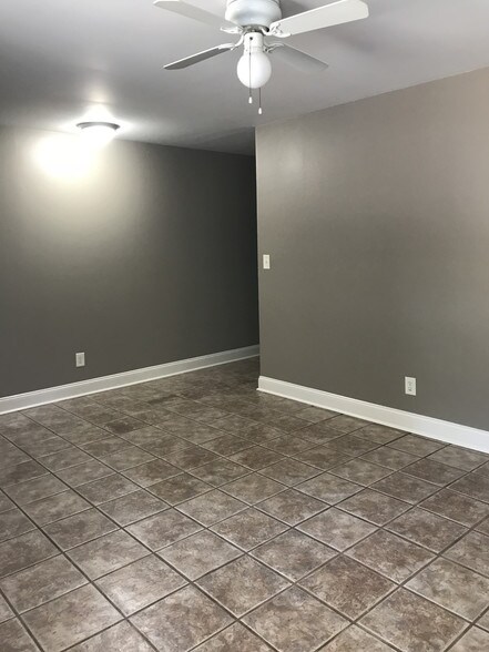 110 Brookside Dr Unit 8 Al For In Clarksville Tn Com 110 Brookside Dr Clarksville Tn 37042