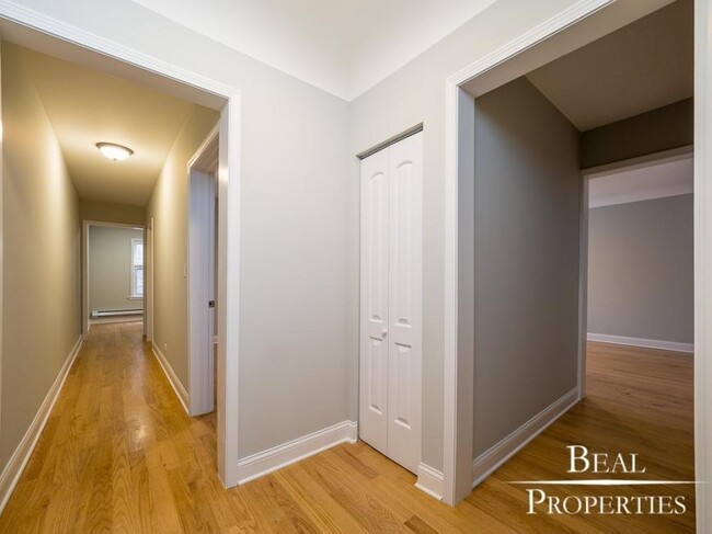 1 bedroom in WINNETKA IL 60093 - 1 bedroom in WINNETKA IL 60093 Condo Unit 306