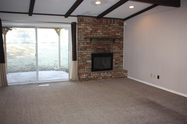 Photo - 7811 South College Ave E