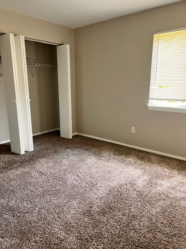 Photo - 1167 Abbey Ln Unit E7