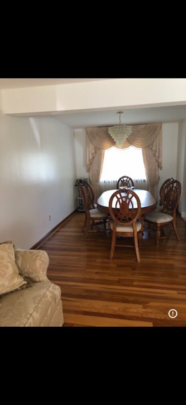 Photo - 16974 Sherborne Ave