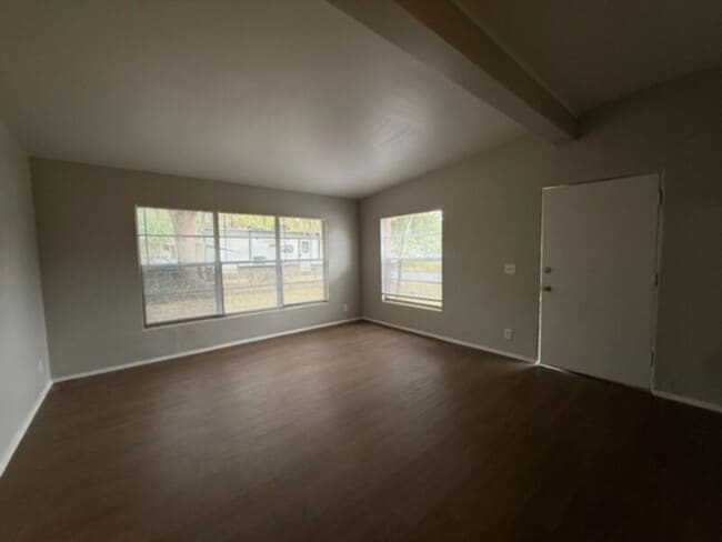 Photo - 3 Bedroom with Garage, Screen Porch, and Central AC-Lake Mary Schools!