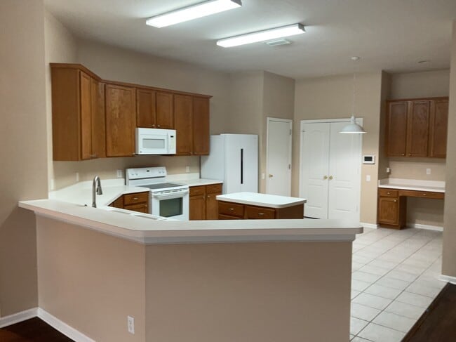 Photo - 2030 Samantha Ln