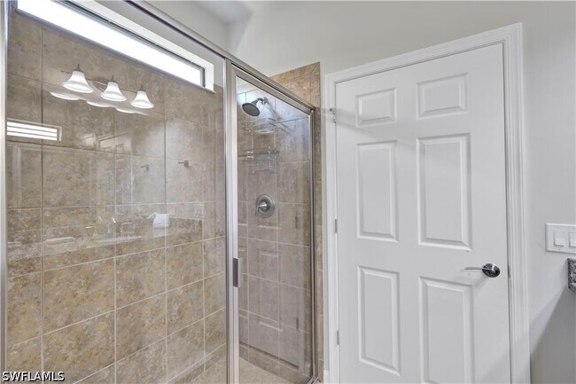 Photo - 7103 Lily Way