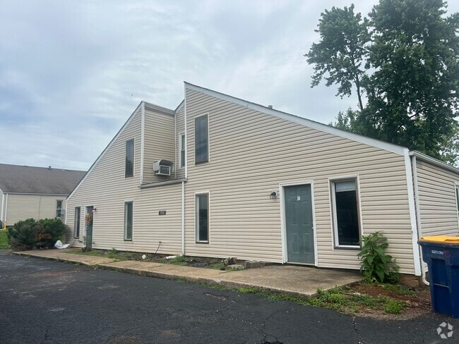Building Photo - 1722 O'Shea Street Unit B Rental
