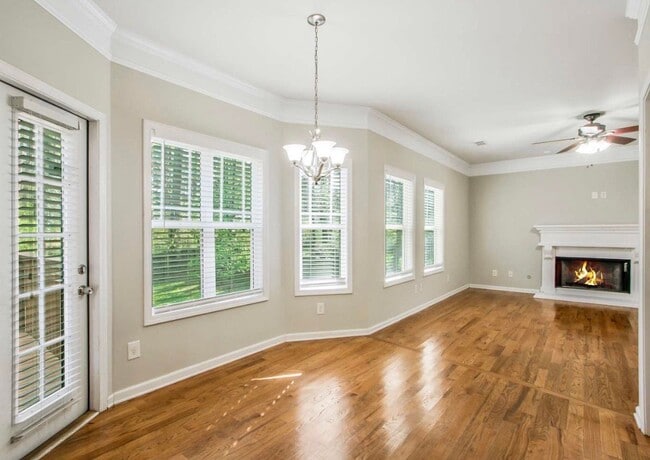 Photo - 2517 Brentford Pl