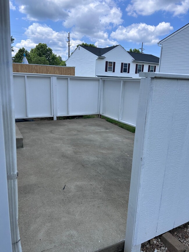 Photo - 6553 Engle Rd