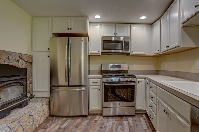 Photo - 1445 NW Portland Ave Unidad 2
