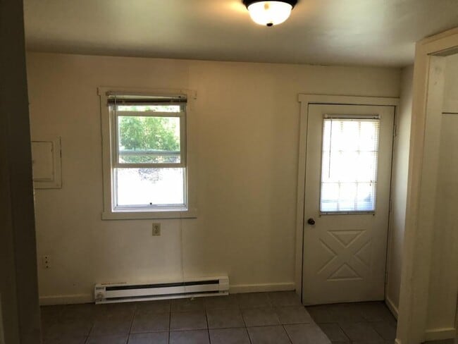 Photo - 609 Grove City Rd