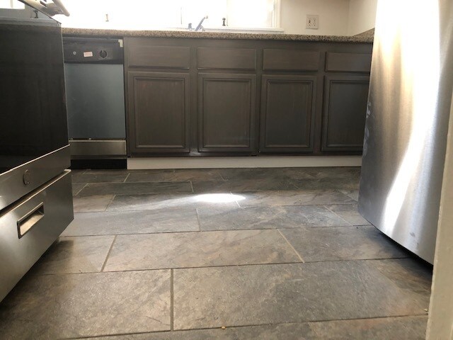 410 N Orange Grove Ave Unit 410