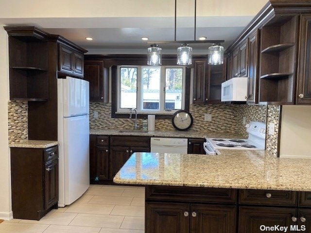 Photo - 13 Nassau Ave