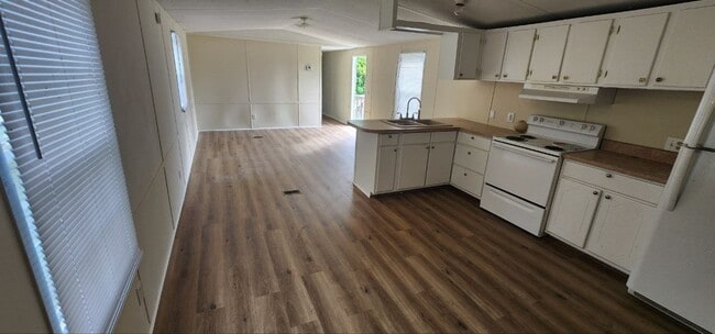 Photo - 5030 Denton Rd
