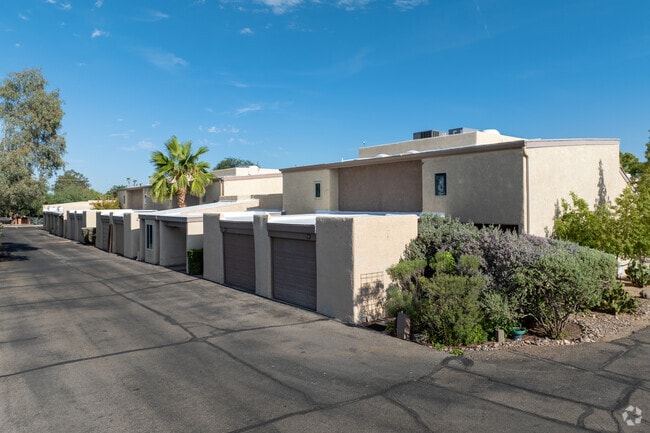 Photo - Riverview Condominiums