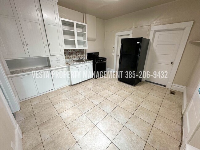 Photo - 538 30th St