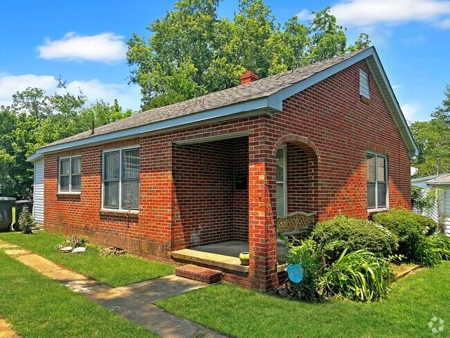 Building Photo - 322 W Irvine Ave Rental