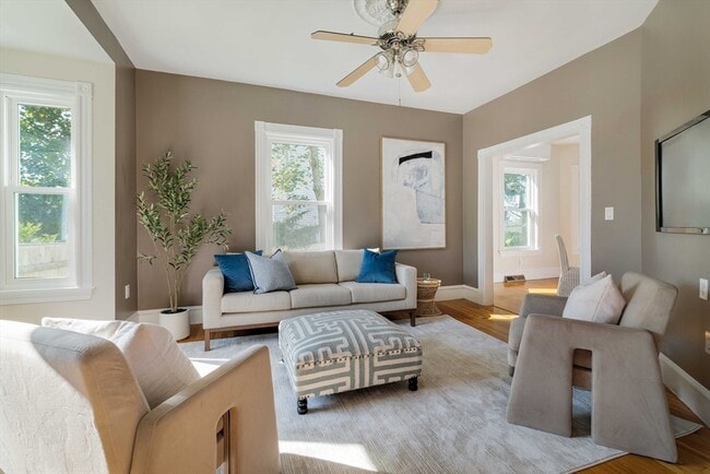 Photo - 87 College Ave