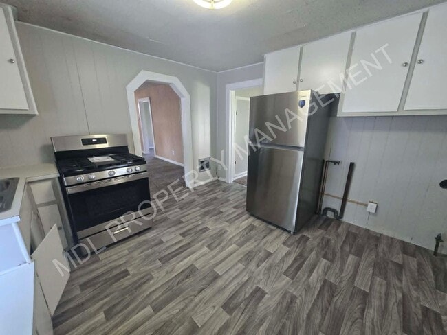 Photo - 402 Wellington St