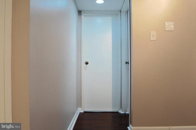 Photo - 2405 I St NW Unit 2C