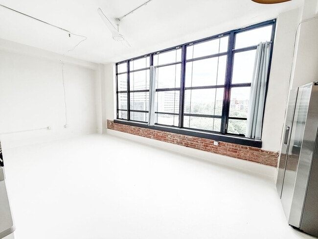 Photo - 116 S Gay St